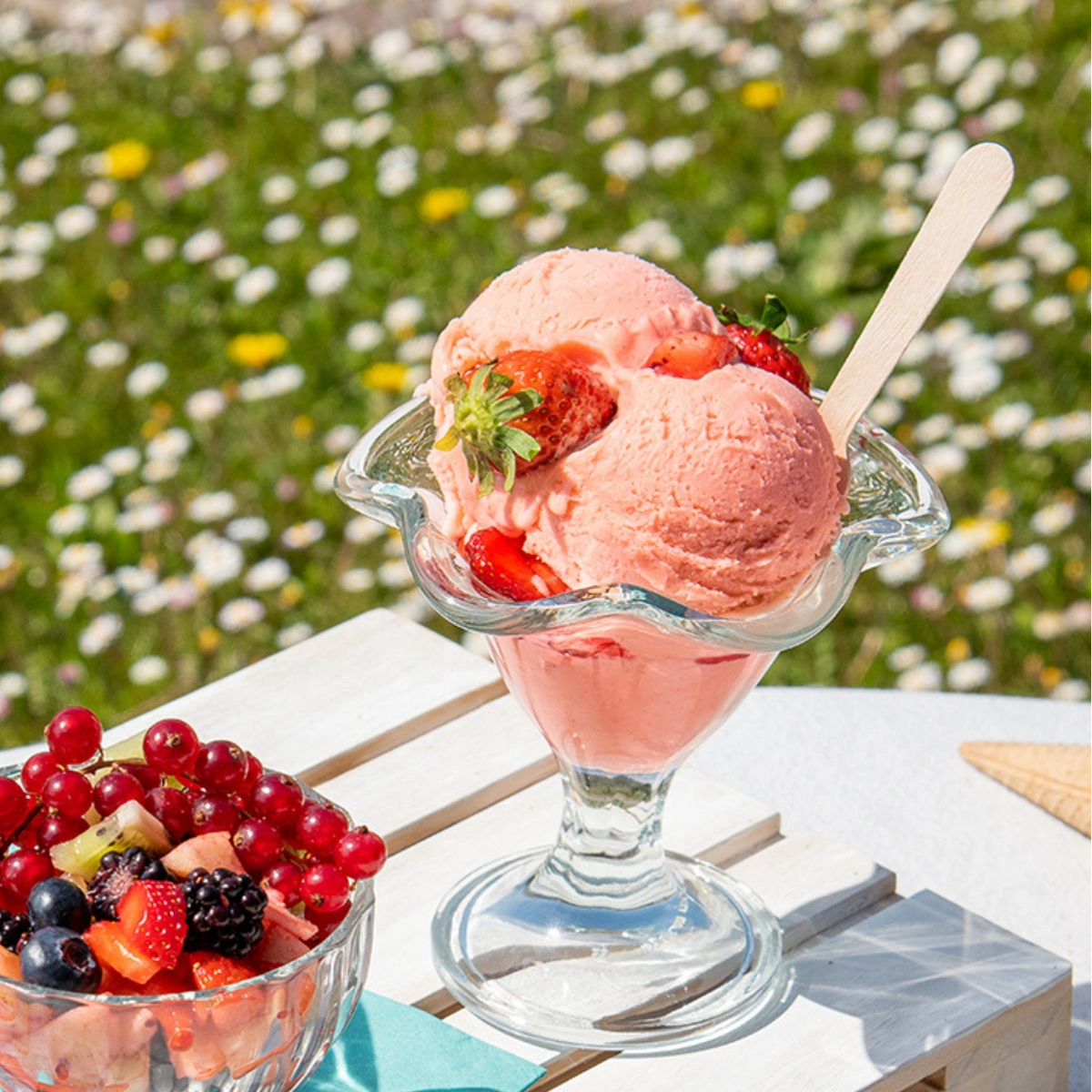 Primavera 8 oz. Glass Footed Dessert Bowl