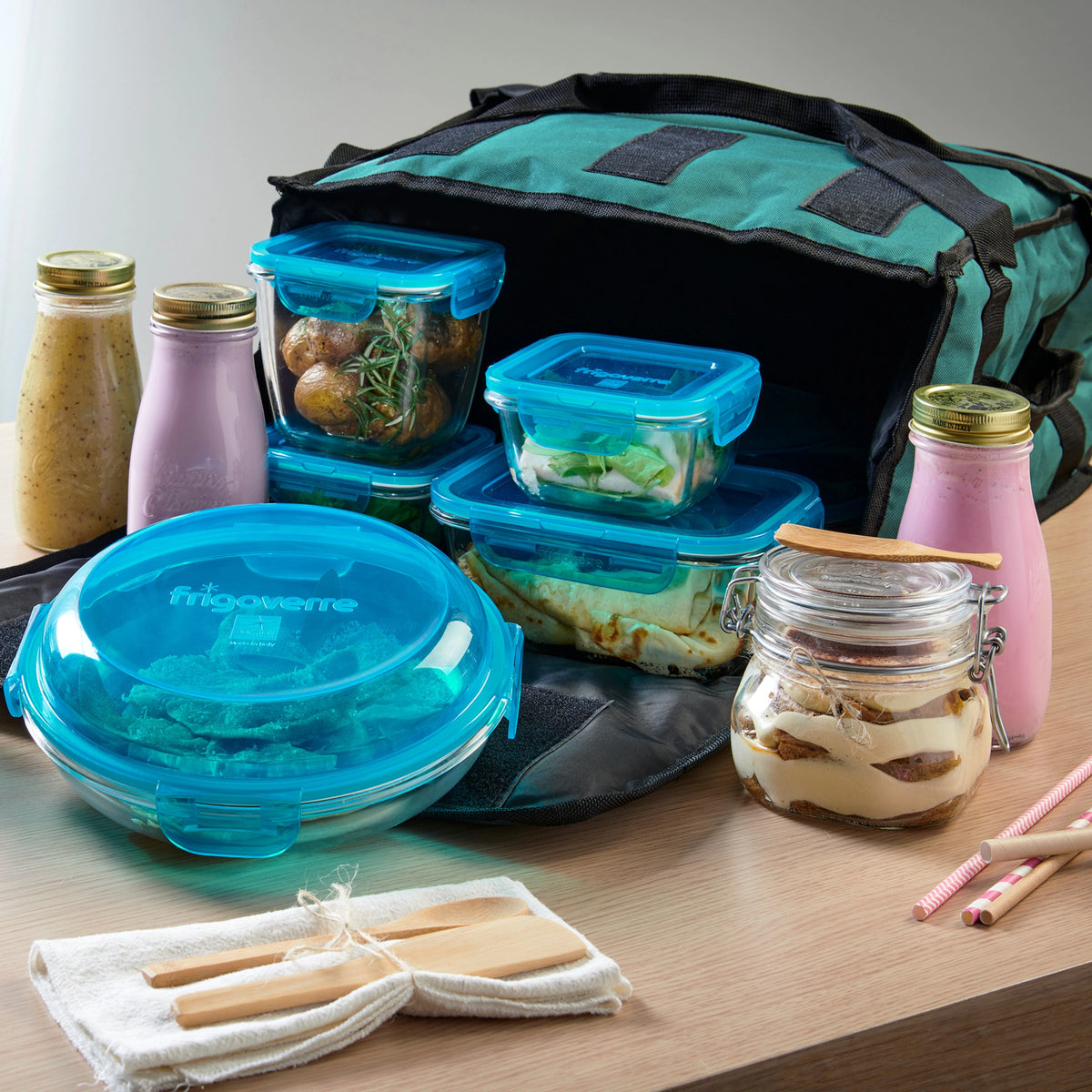 Frigoverre Evolution 2-Cup Square Glass Food Storage Container, Teal Lid