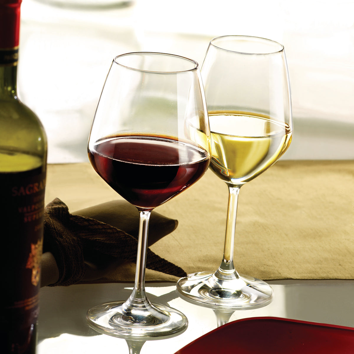 Disc - Restaurant  14.75 oz. White Wine Glasses (Set of 4) - Bormioli Rocco USA